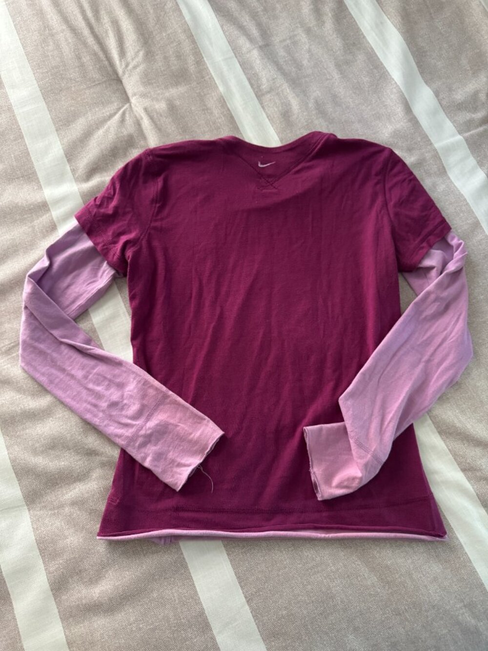 EUC Nike Burgundy Pink Layered Long Sleeve Top Sz S - Picture 8 of 8